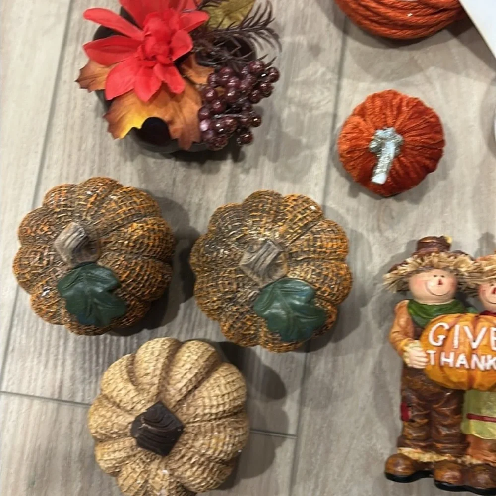 Fall decorations - Picture 9 of 11